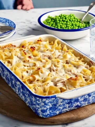 Easy Chicken Noodle Casserole Recipe