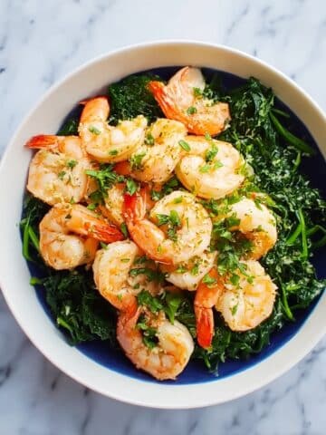 One-Pot Garlicky Shrimp & Spinach Recipe