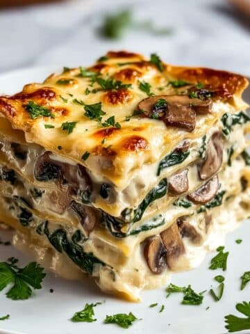 Creamy Spinach and Mushroom Lasagna Recipe