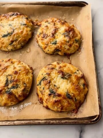 Healthy Spinach, Sun-Dried Tomato, and Cheese Breakfast Biscuits Recipe