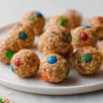 3-Ingredient Peanut Butter Oatmeal Balls Recipe