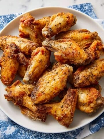 Easy Lemon-Pepper Chicken Wings Recipe