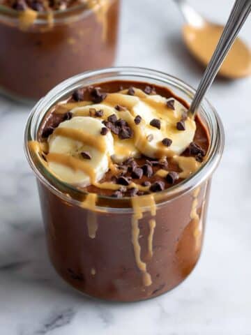 Chocolate Peanut Butter Overnight Oats Recipe
