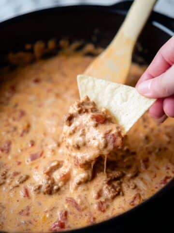 Easy Slow Cooker Taco Dip with Ground Beef Recipe