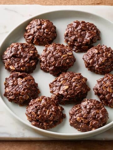 No-Bake Chocolate Oatmeal Cookies Recipe