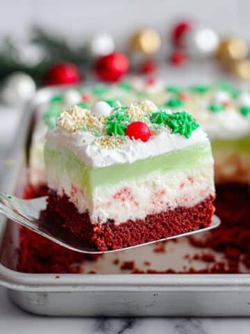 Holiday Red Velvet Lasagna Dessert Recipe