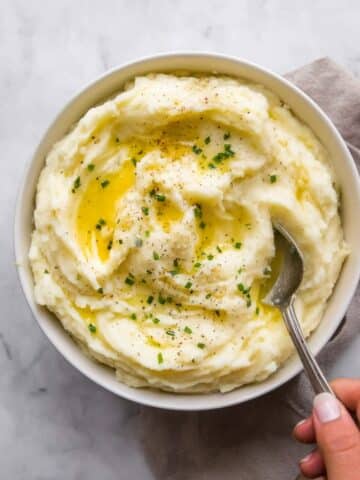 The BEST Mashed Potatoes Recipe