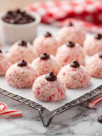Grandma's Peppermint Puff Cookies Recipe