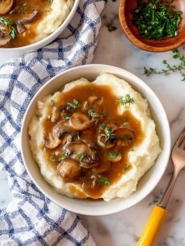 Creamy Mushroom Gravy with Fresh Herbs Recipe