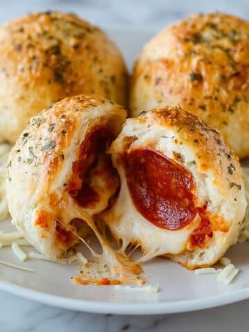 Pepperoni Pizza Bombs Recipe