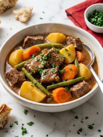 Hearty Beef Stew with Vegetables and Herbs Recipe