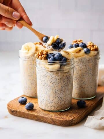 Cinnamon-Raisin Overnight Oats Recipe