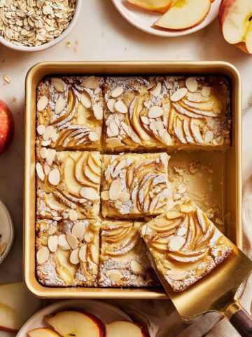 Protein Apple Almond Croissant Baked Oats Recipe