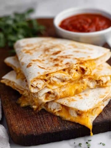 Easy Chicken Quesadilla Recipe