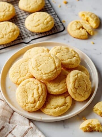 Easy Sugar Cookies Recipe
