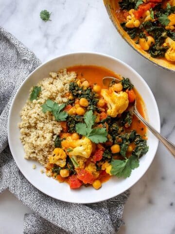 Healthy One-Pot Cauliflower Stew with Curry Recipe