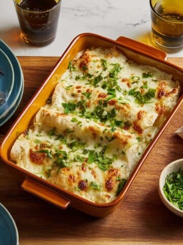 Creamy Green Chile Chicken Enchiladas Recipe