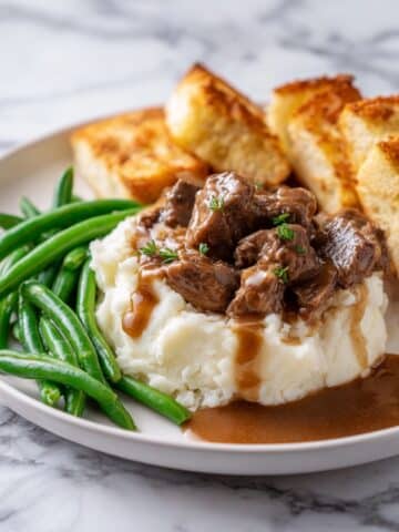 Crockpot Steak and Gravy Recipe