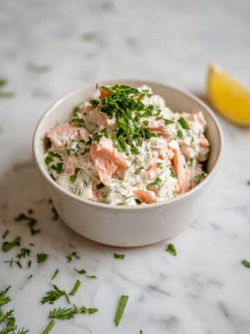 10-Minute Smoked Salmon Dip with Cream Cheese Recipe