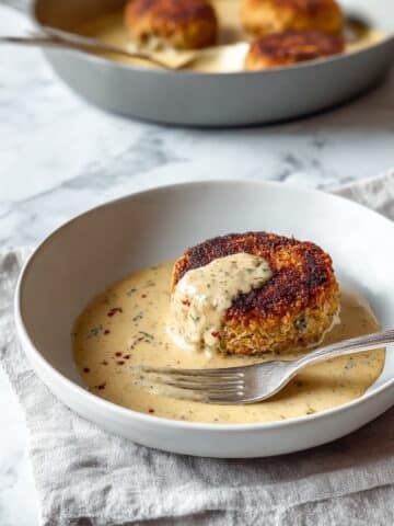 Creamy Dill Hamburger Steaks Recipe