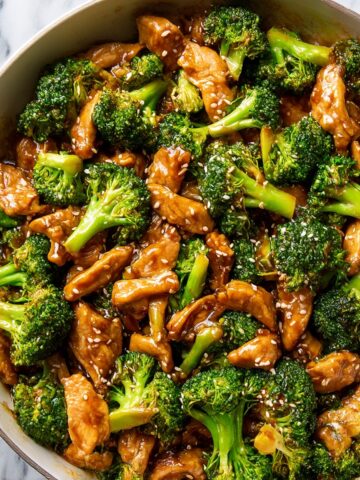 Garlic Ginger Chicken and Broccoli Stir-Fry Recipe