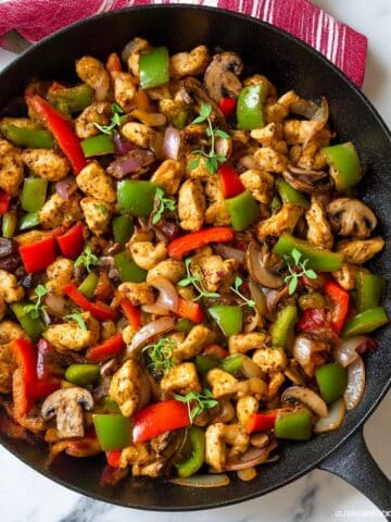 Croatian Chicken Skillet with Bell Peppers, Mushrooms, and Smoked Paprika Recipe