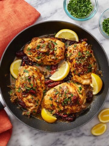 Mediterranean Chicken with Sun-Dried Tomatoes and Kalamata Olives Recipe