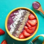 My Go-To 5-Minute Smoothie Bowl Recipe